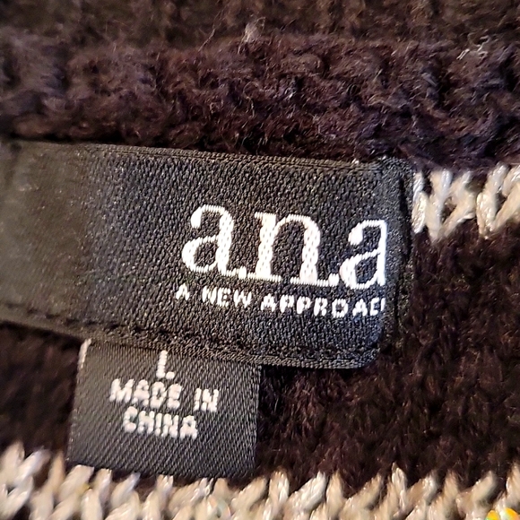 Ana large womens sweater with silver stitch and sequins - Picture 4 of 4